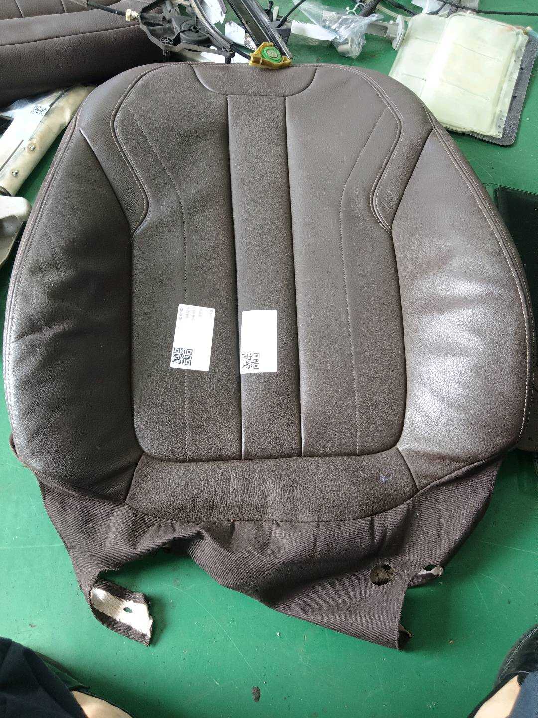 52107411440 副驾驶员座椅靠背面罩