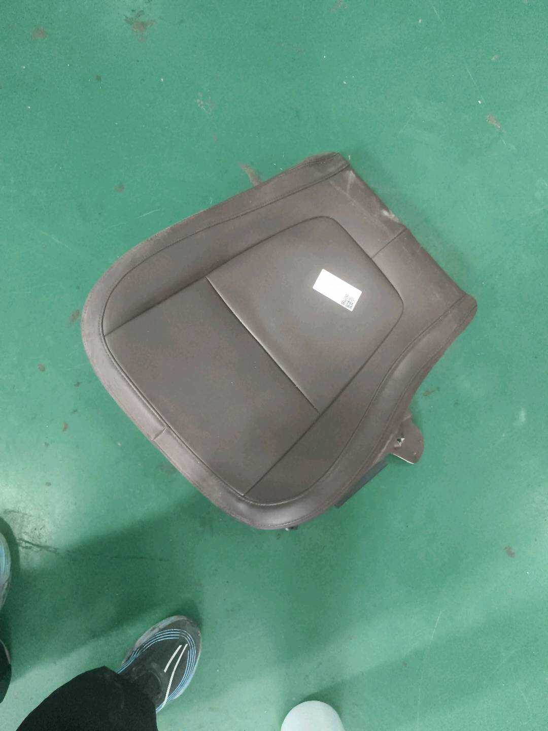 C2Z11204SEL 驾驶员座椅靠背总成