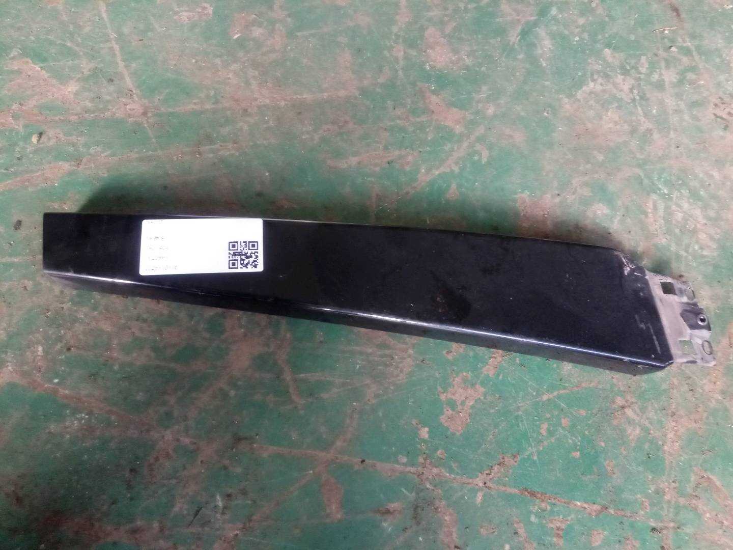 8E0853289D Front Door Window Frame Outer Trim, Rear Left