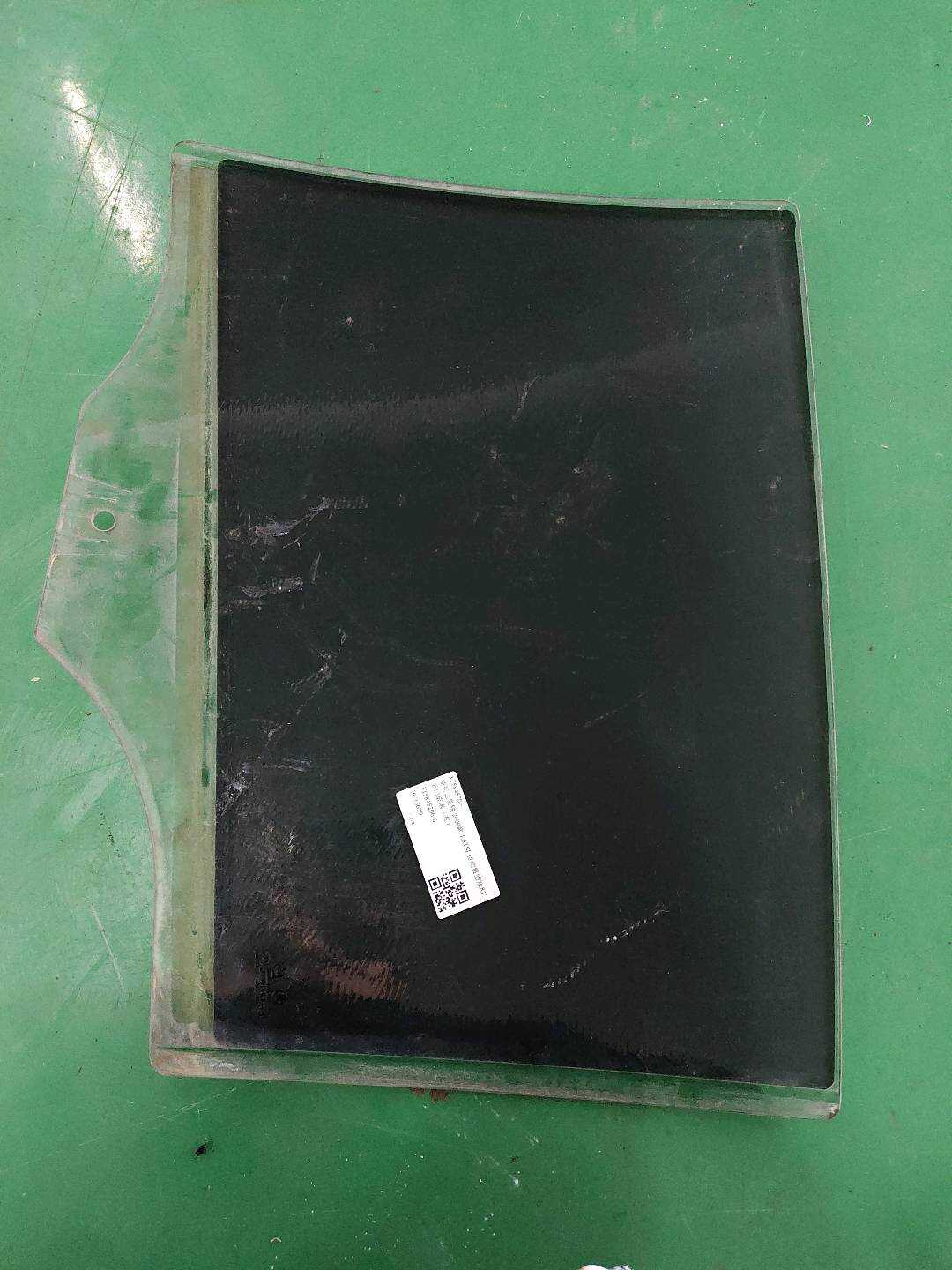 3T5845206 后门玻璃(右)