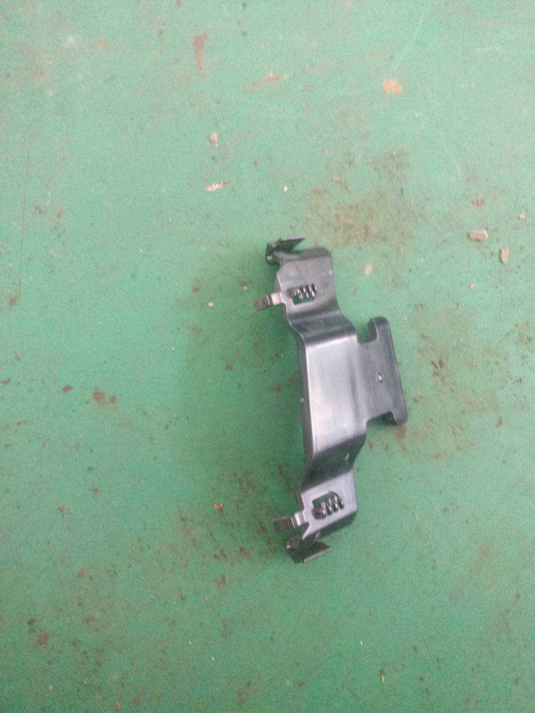 L8WD867192 车柱饰板支架