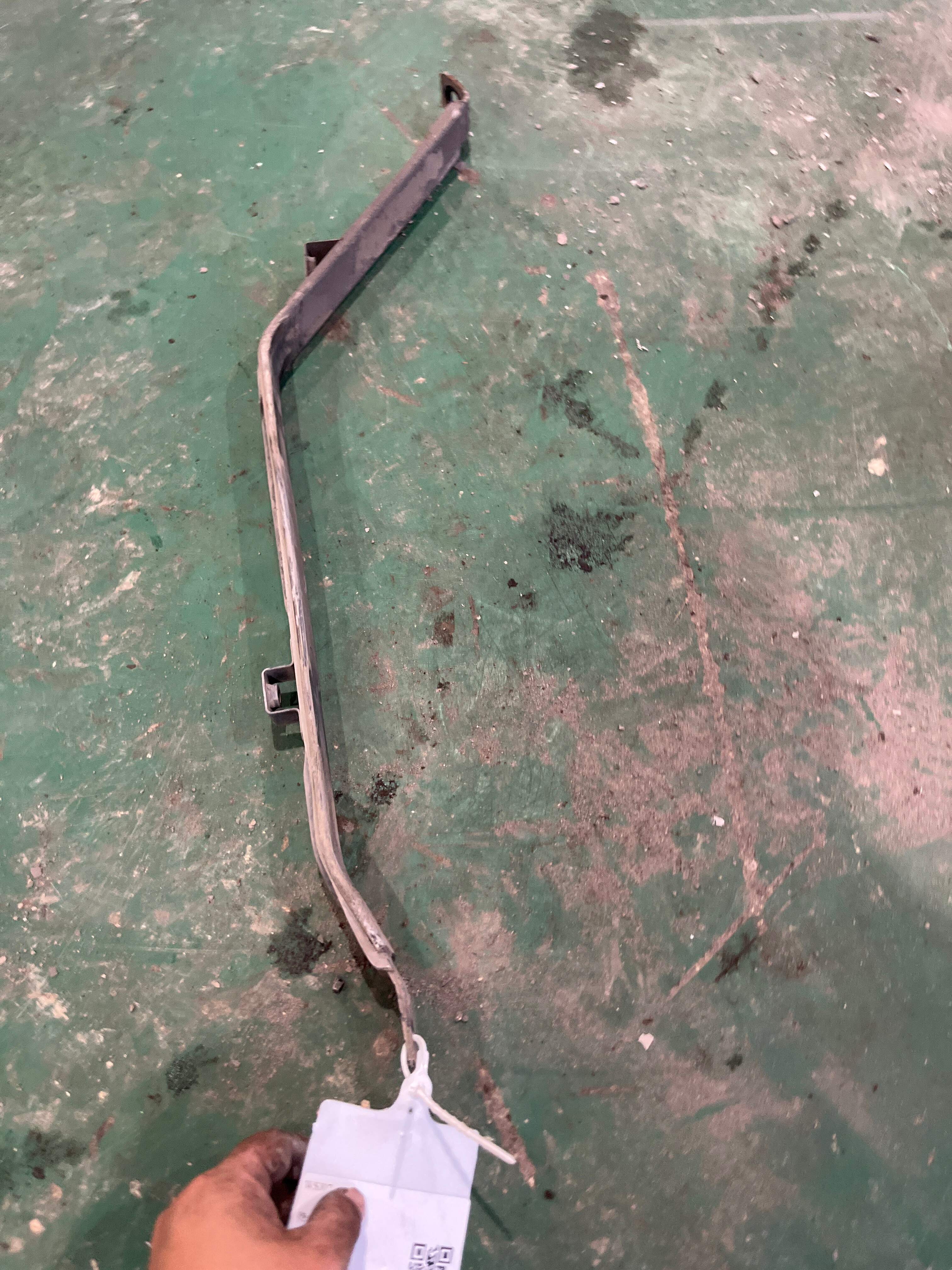 7760147090 Fuel Tank Strap, Right