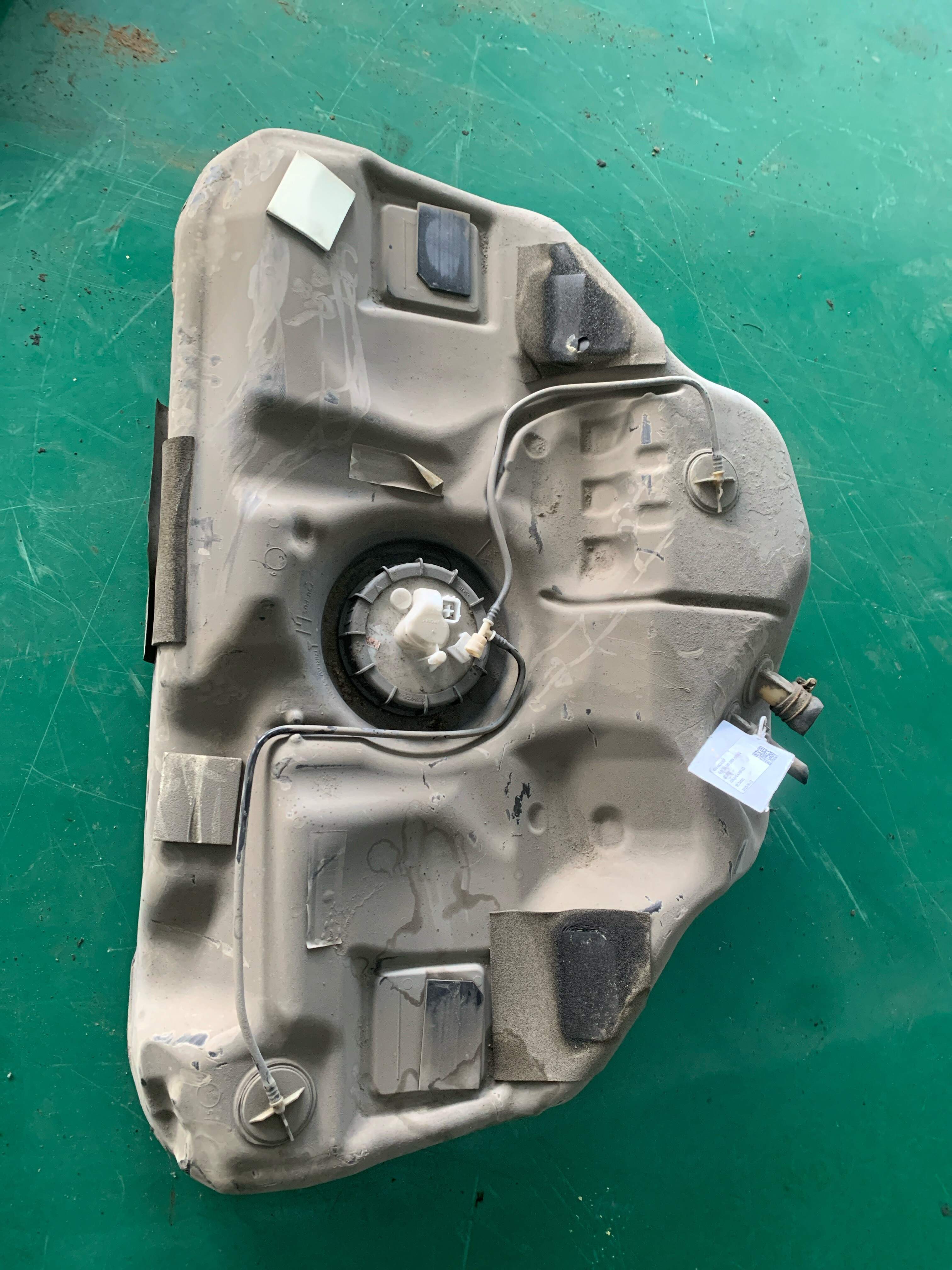 GJ6A42A10F 燃油箱总成