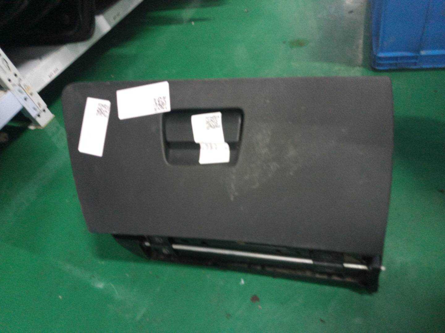 51167001461 仪表台杂物箱锁芯
