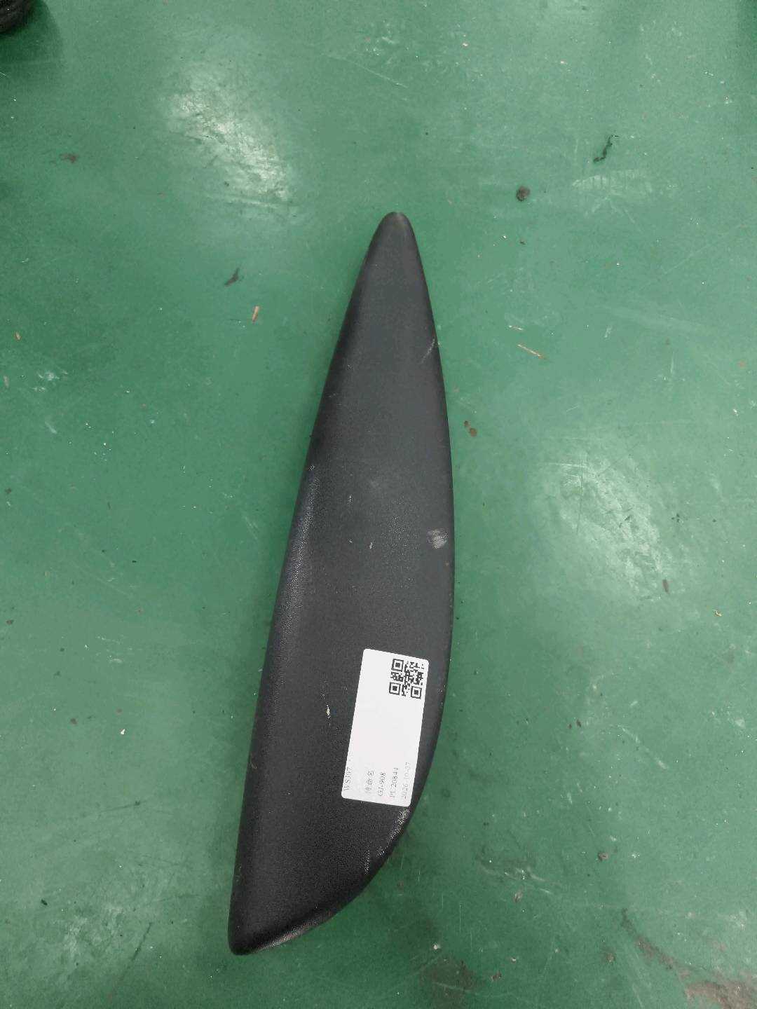 51412753318 前门扶手臂托（右