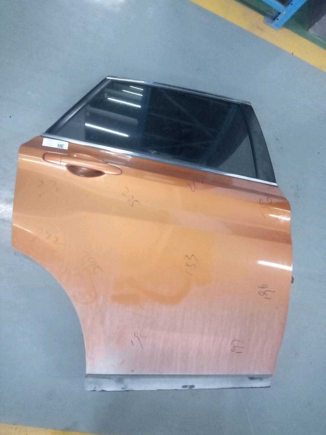 82100KN200 后门壳(右)