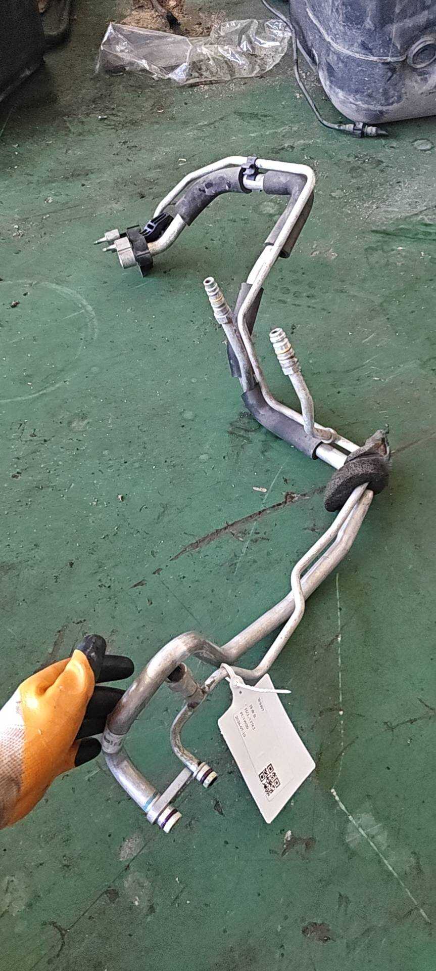 LR052263 A/C High-Low Combo Dual Pipe (to Evaporator)