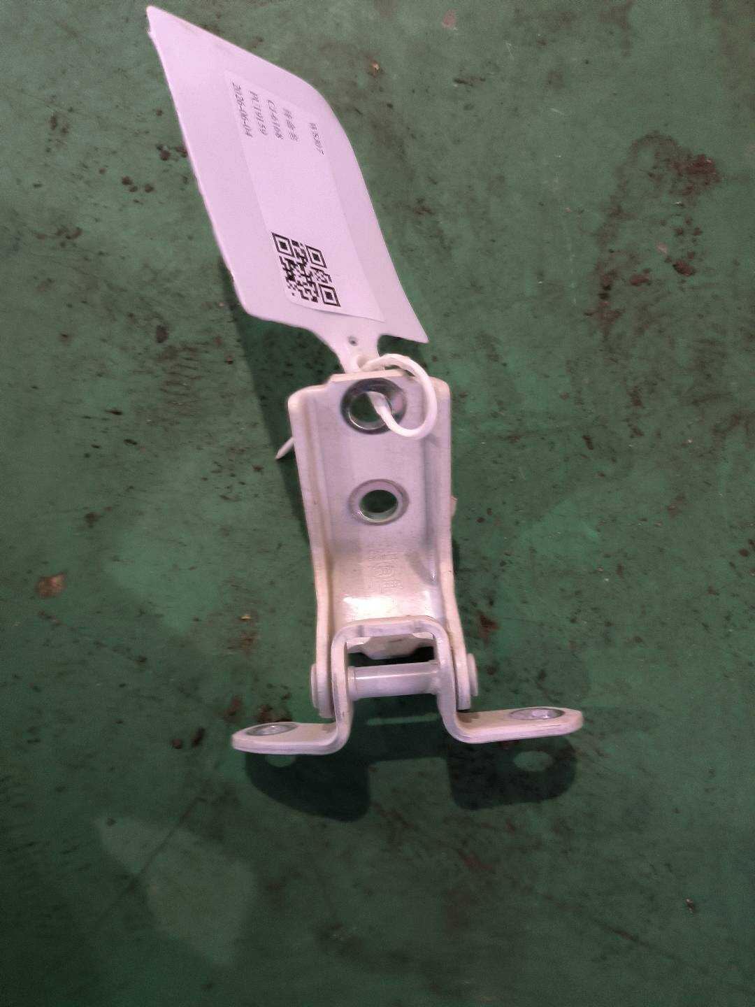 1062002800 左后车门铰链总成