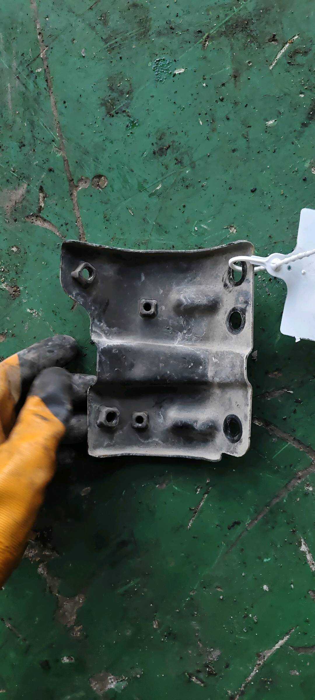 371303R000 Battery Tray (Steel)