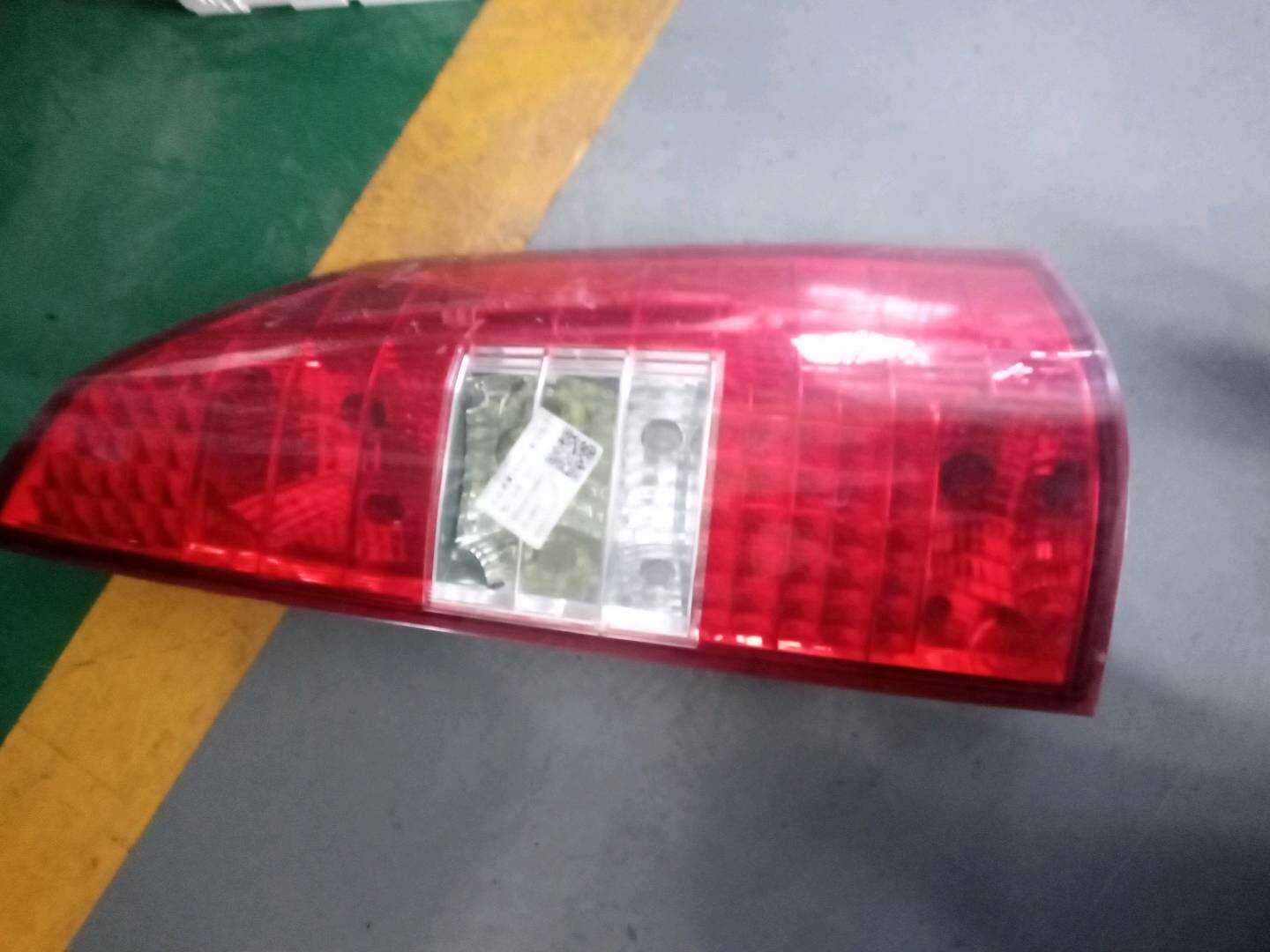 4133200V08B1 尾灯总成（右）