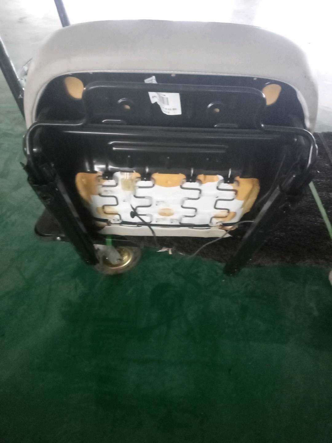 34D881106B 副驾驶员座椅总成