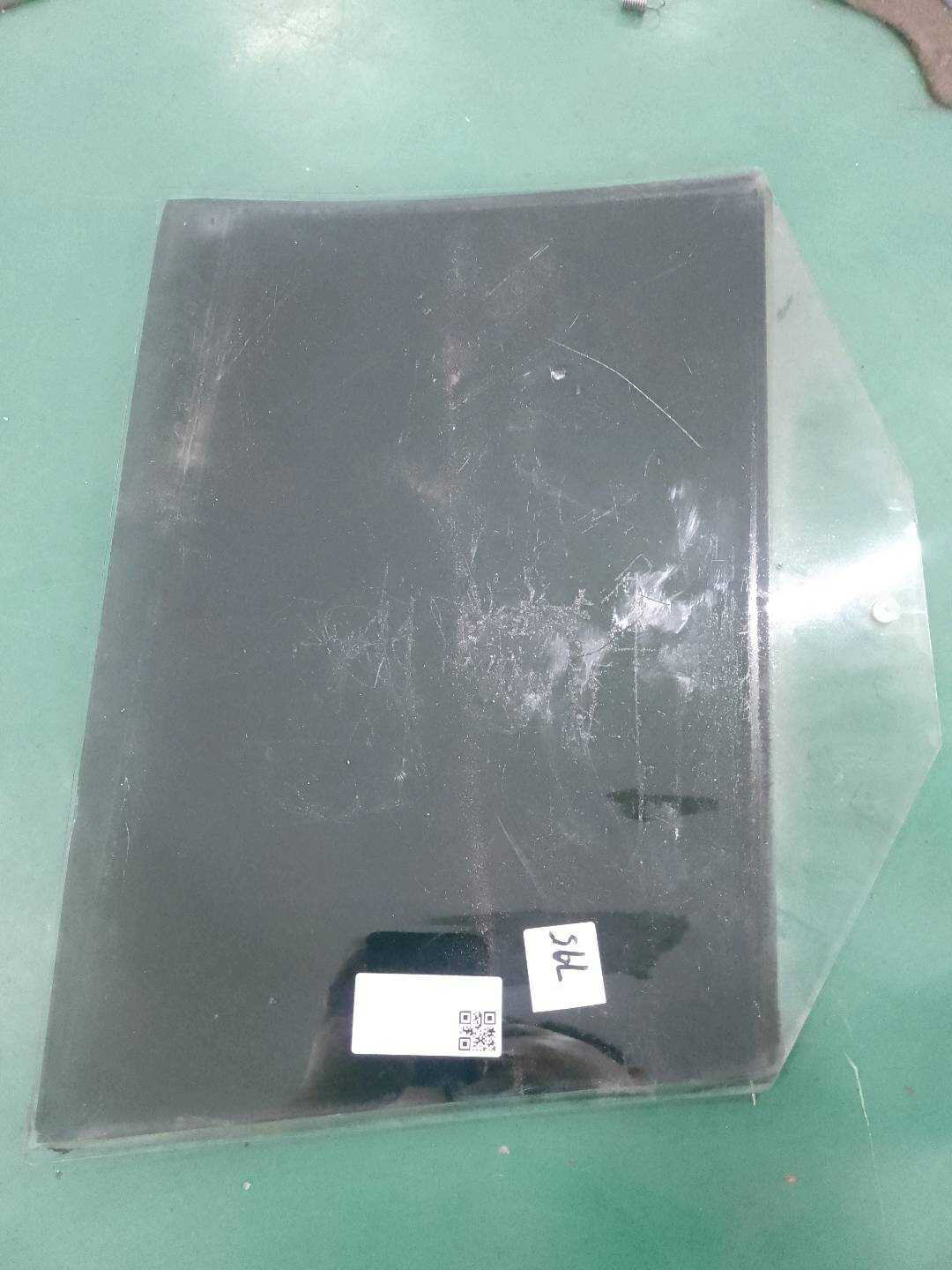 1K9845025 Rear Door Glass, Left