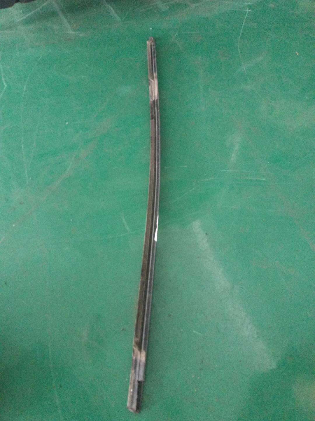 5GD839479 后门玻璃压条（左内）