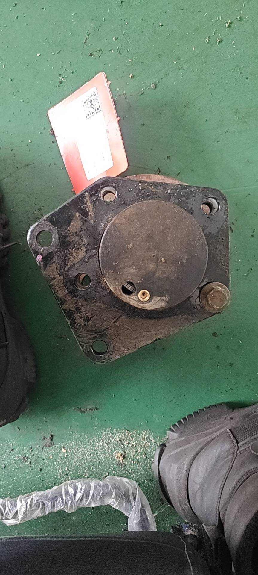 M63104100A 后轮毂单元总成