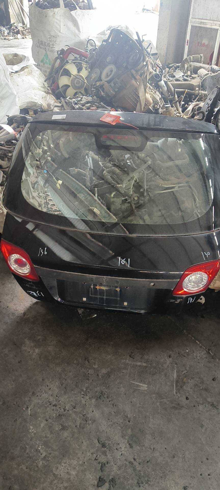 1014705500 Trunk Lid Assembly