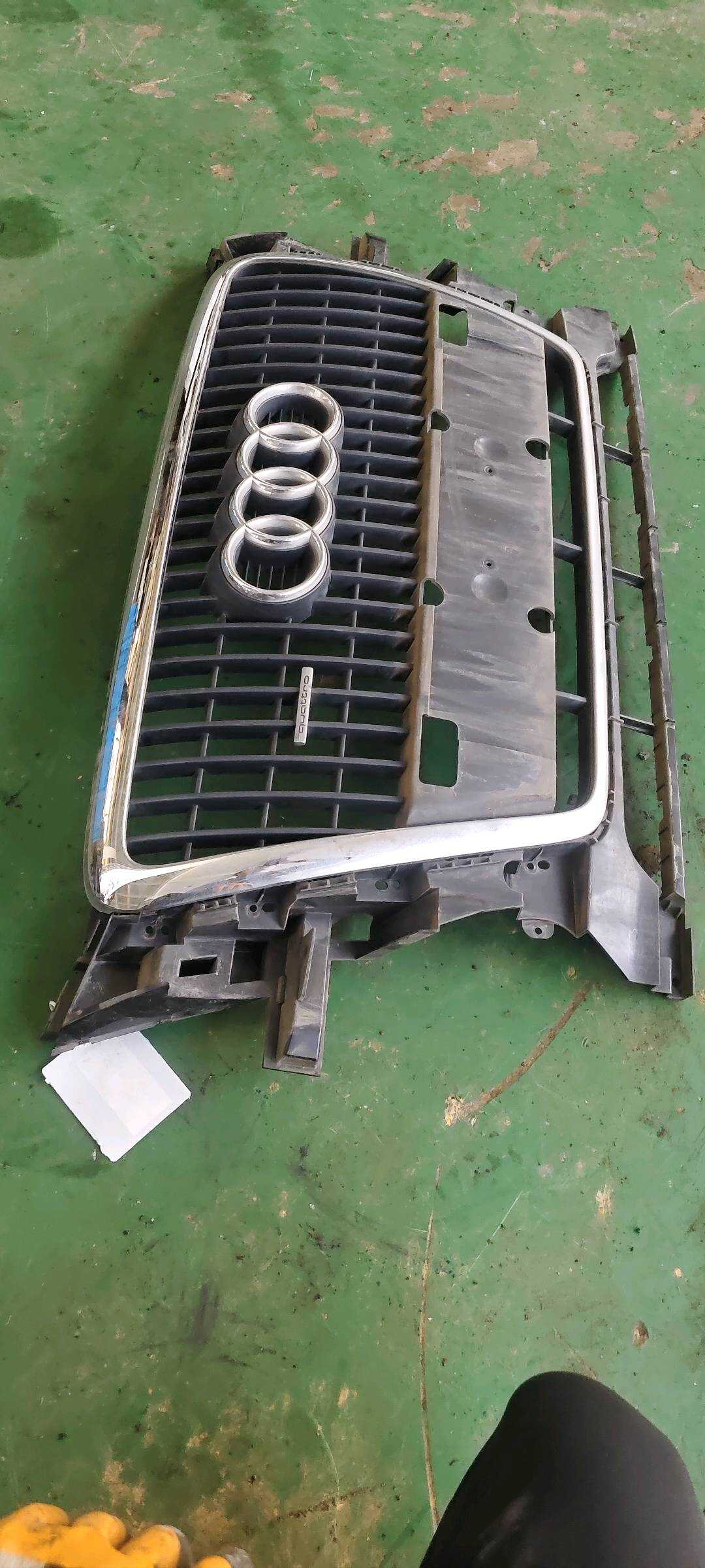 8R0853651A 中网