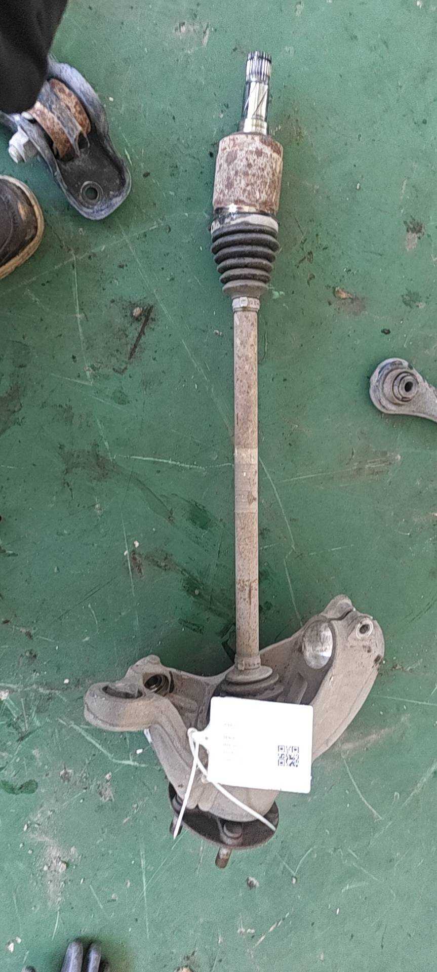 LR024483 Rear Steering Knuckle, Left