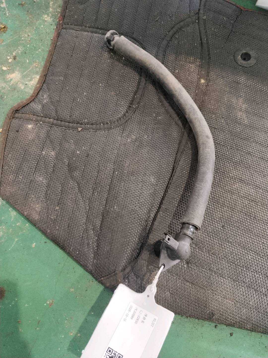 11618645544 Valve Cover Vent Pipe (without PCV Valve)