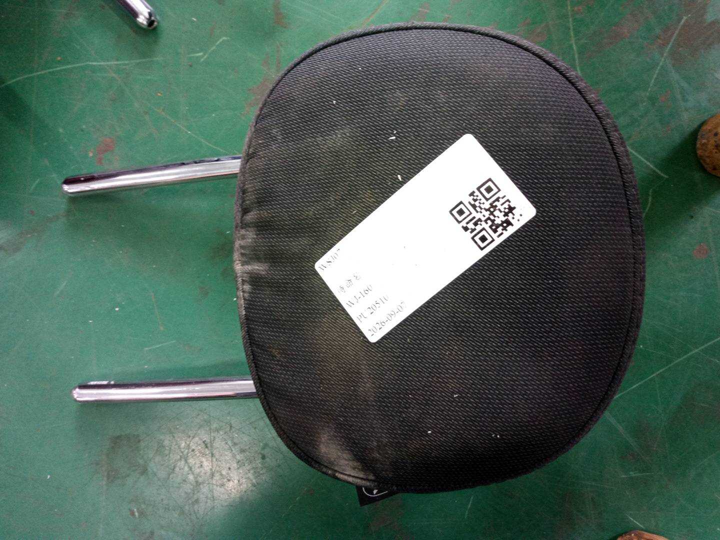 52207340749 后座椅头枕(右)