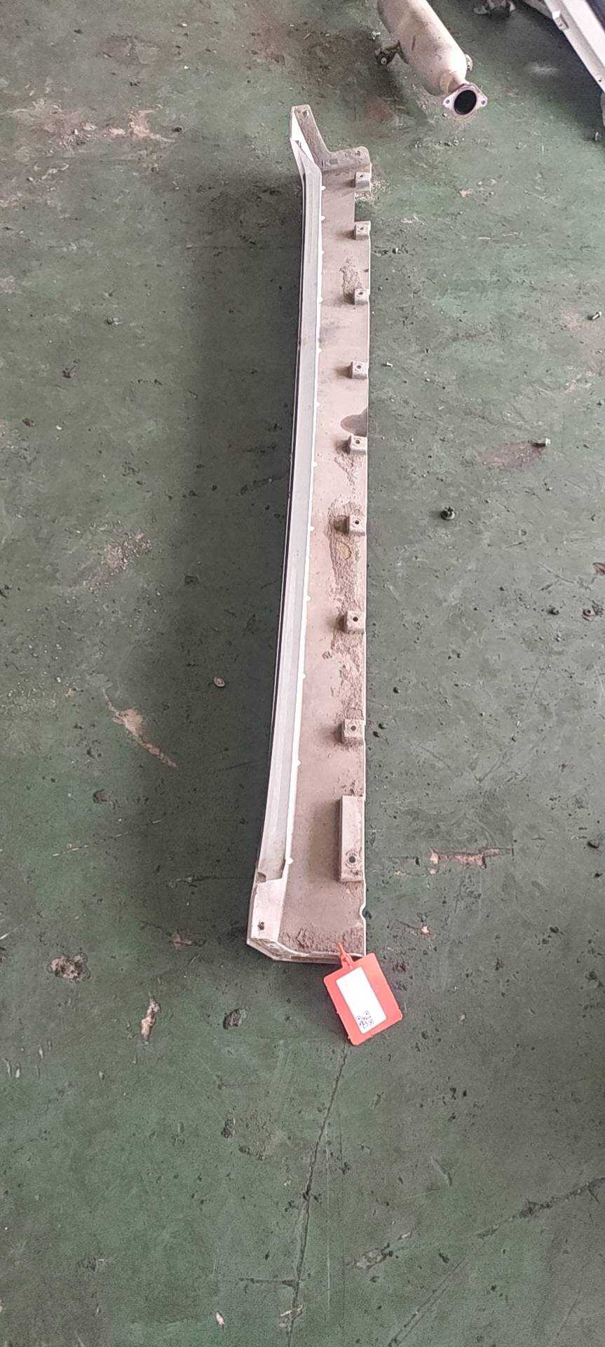 6073051900 Right Outer Sill Lower Trim Panel Assembly