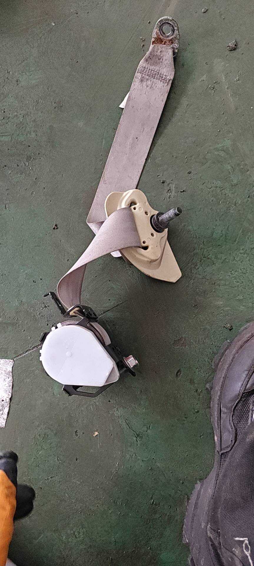 04828T0TH00ZB 左后座椅安全带