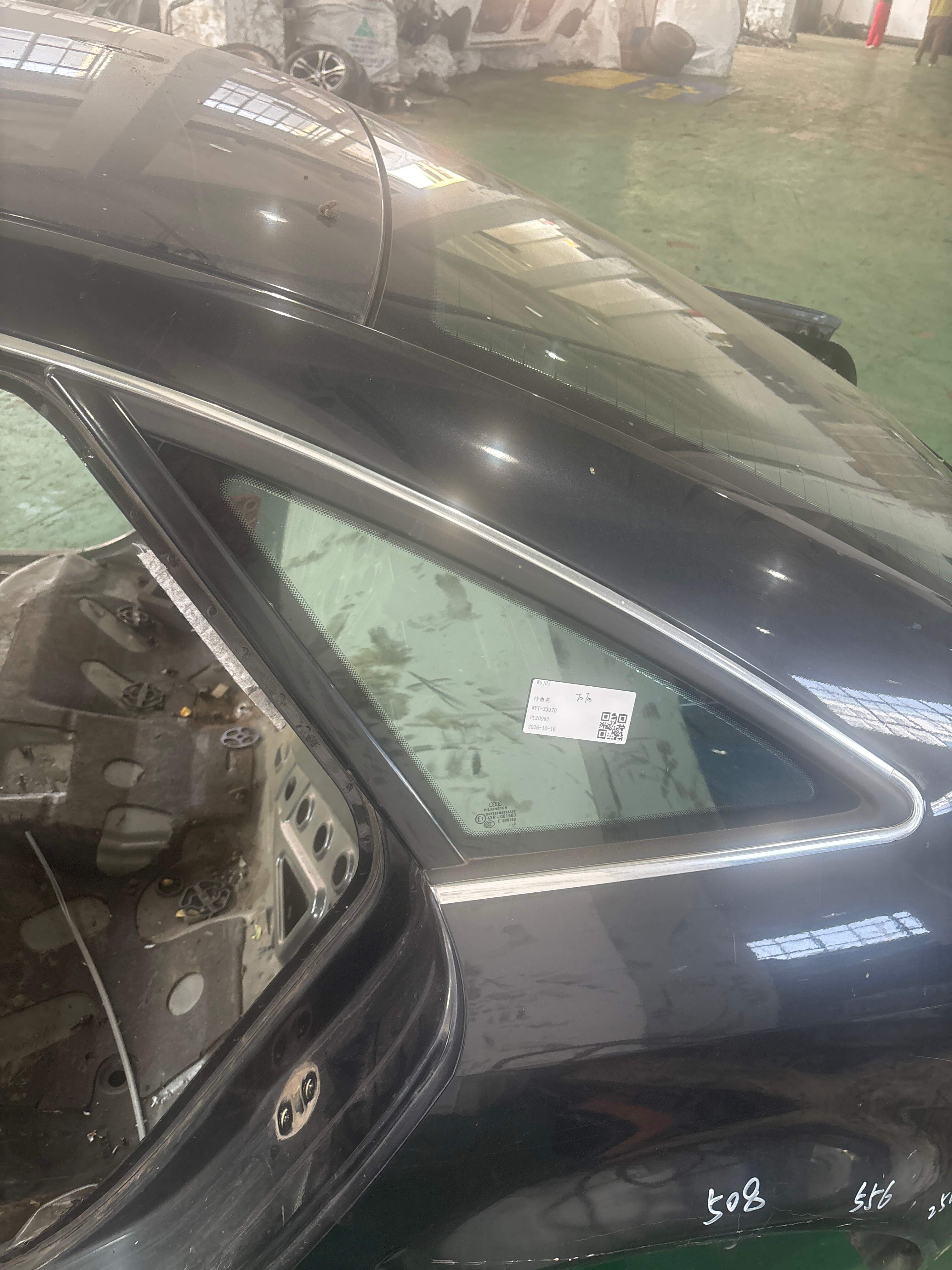 4B5845299T Rear Quarter Glass, Left