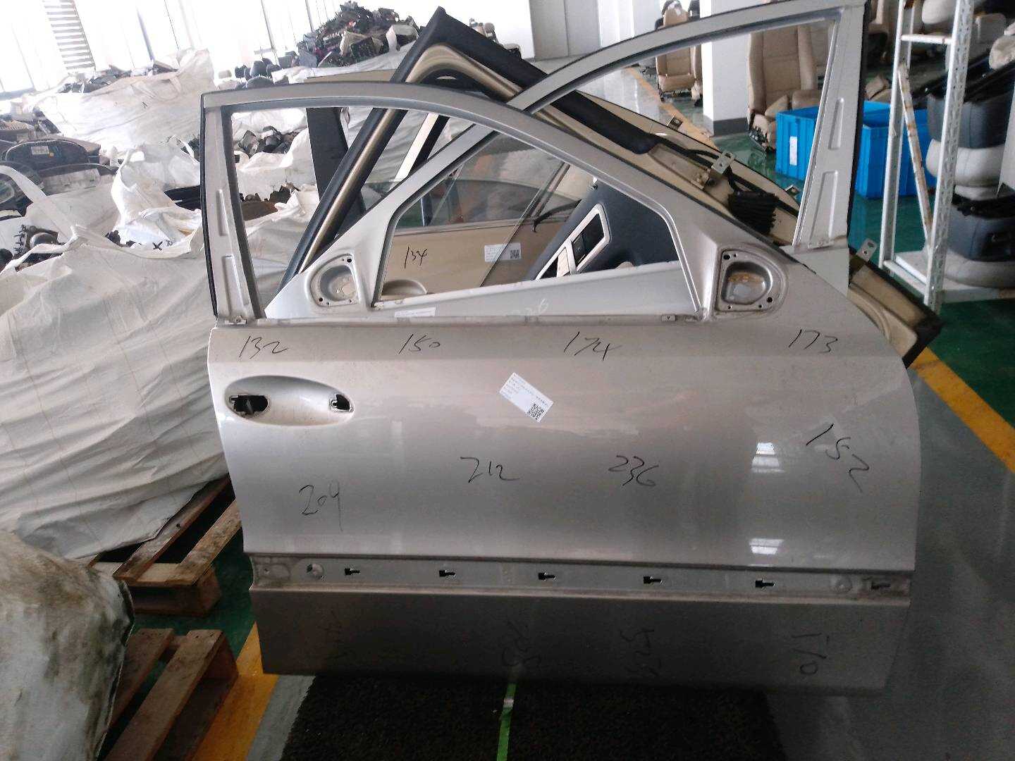 A2117201405 前门壳(右)