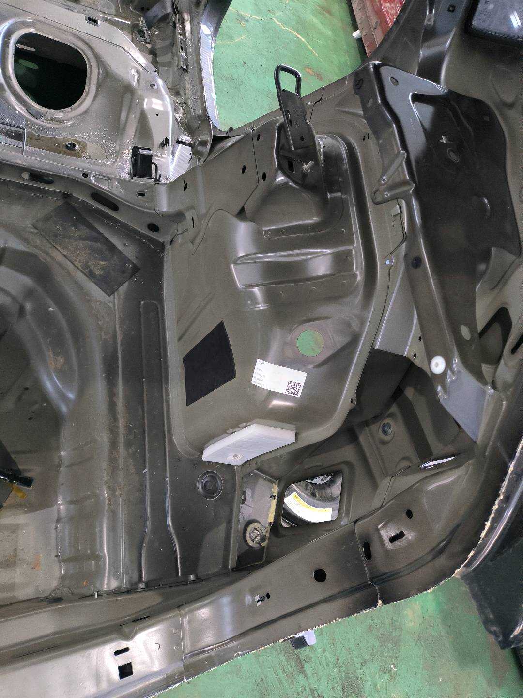 L5CG809410 后轮罩内板(右)