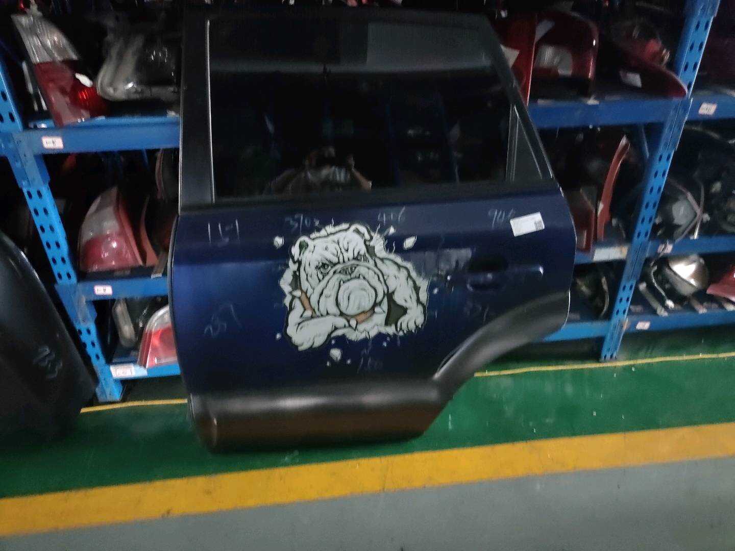 770032E020 后门壳(左)