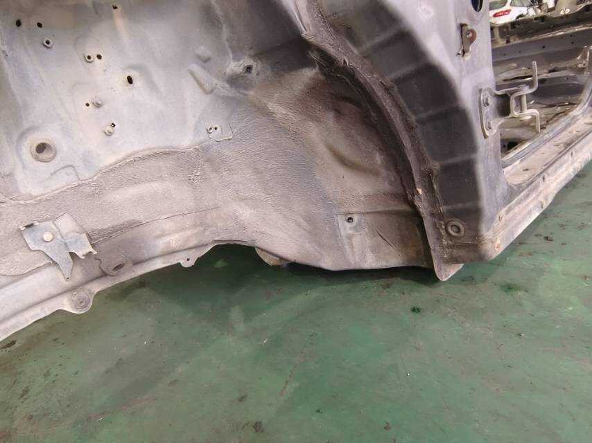 SE530142077 发动机舱左部总成