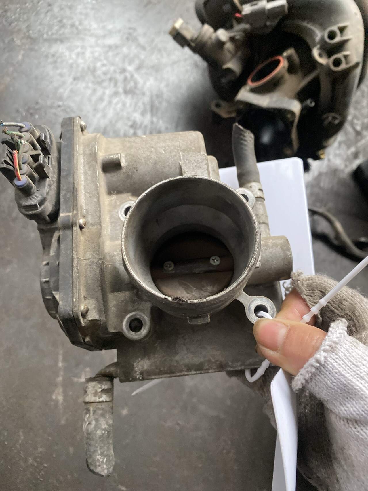 ZJ3813640 Throttle Body Assembly