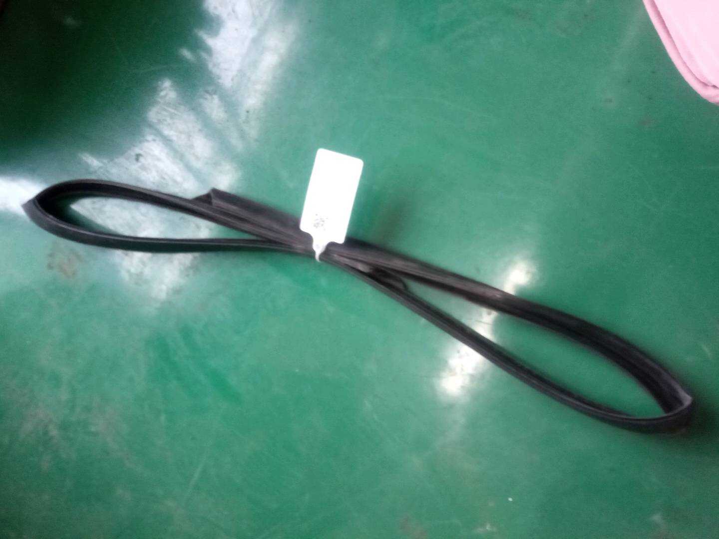 51337305628 前门玻璃绒槽(右)