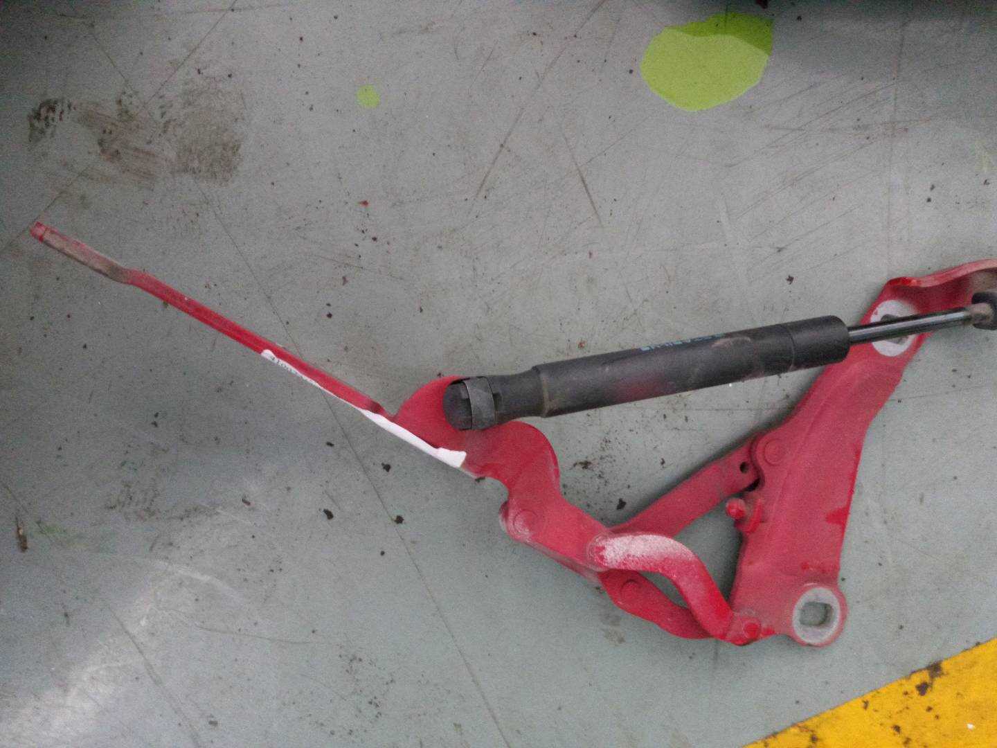 41007211640 Front Hood Hinge, Right