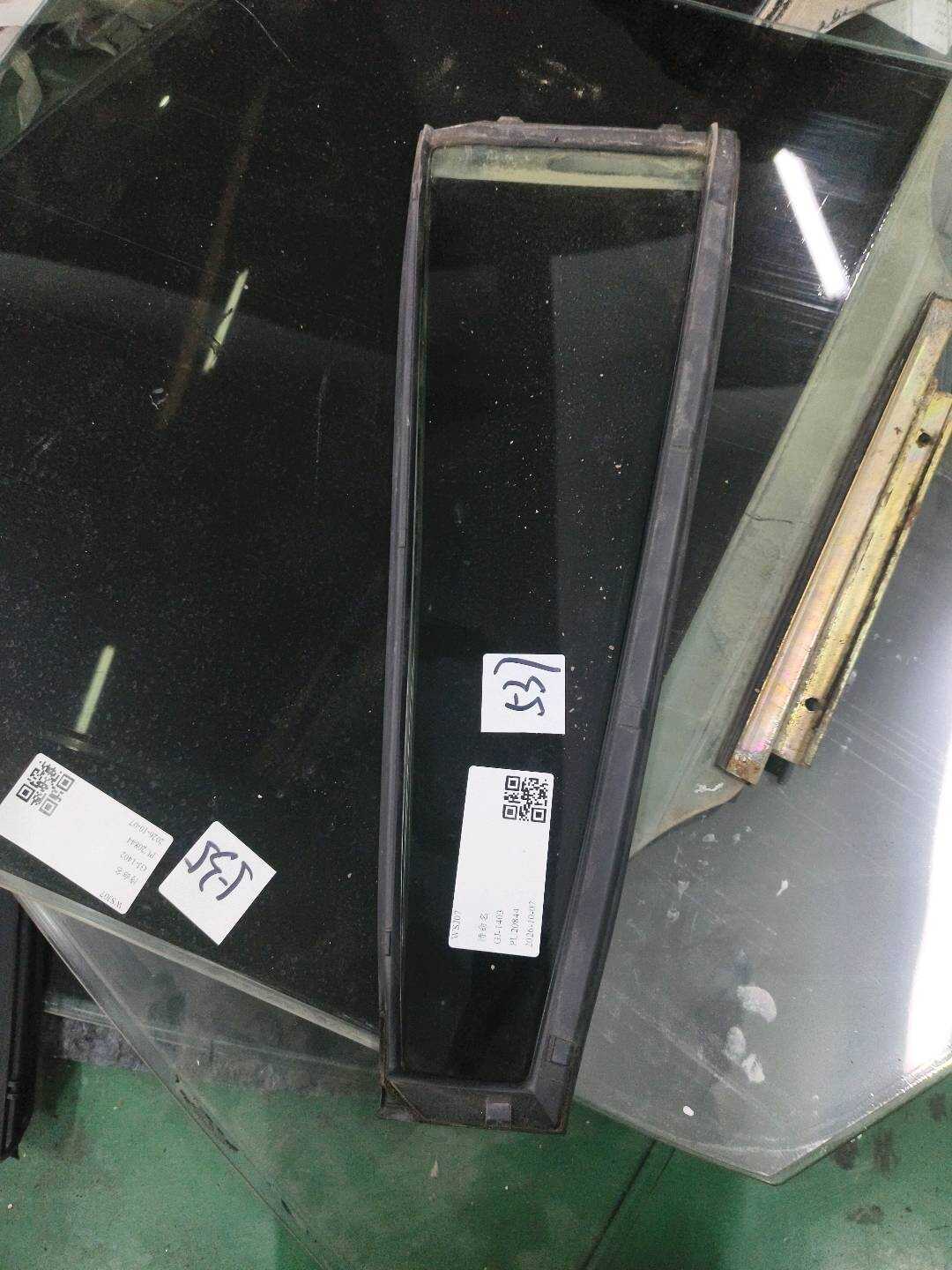 681240G030 后门三角窗玻璃(左)