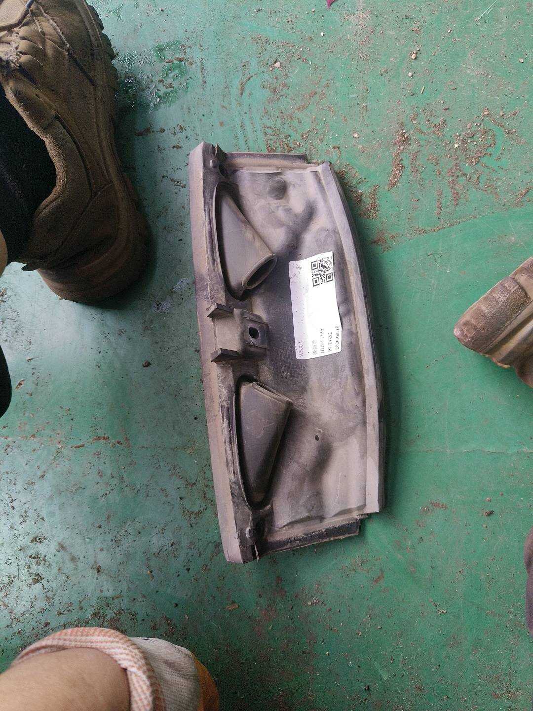 64319175860 后壁板加热装置