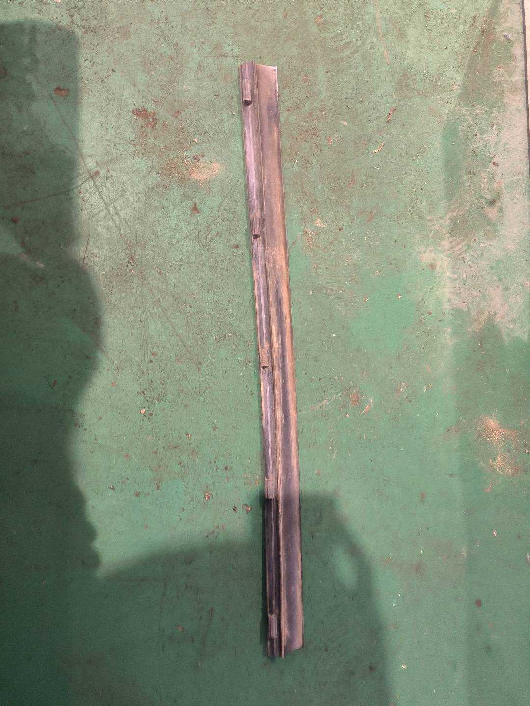 51762990317 后门车门密封胶条(右下)