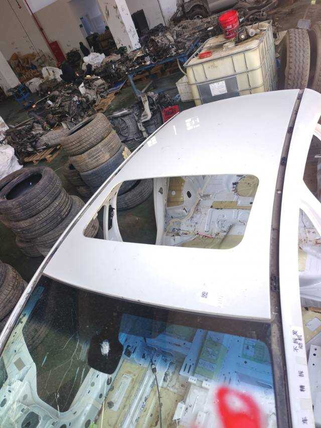 93736411 车顶外板