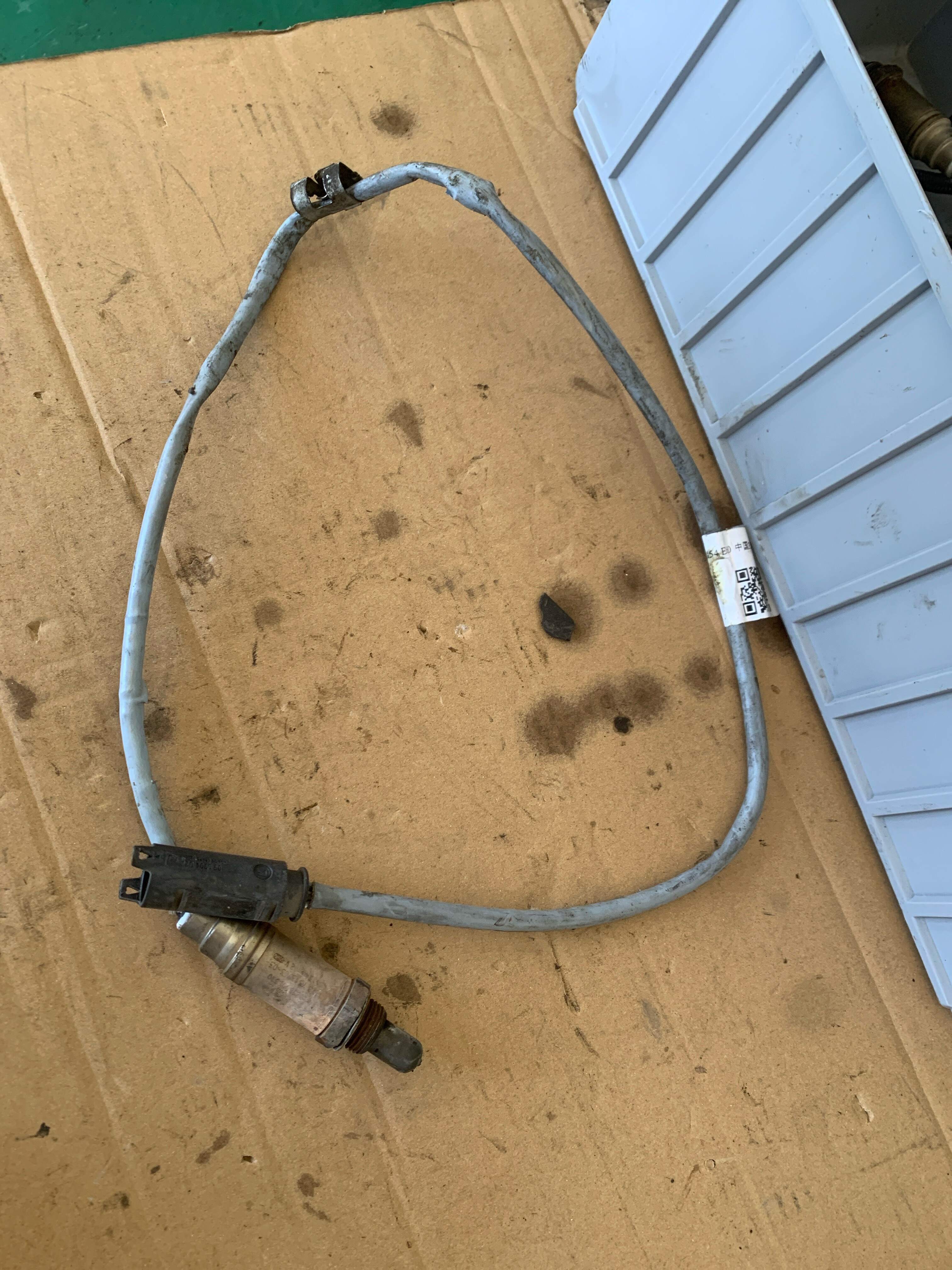 11781433940 氧传感器(后)