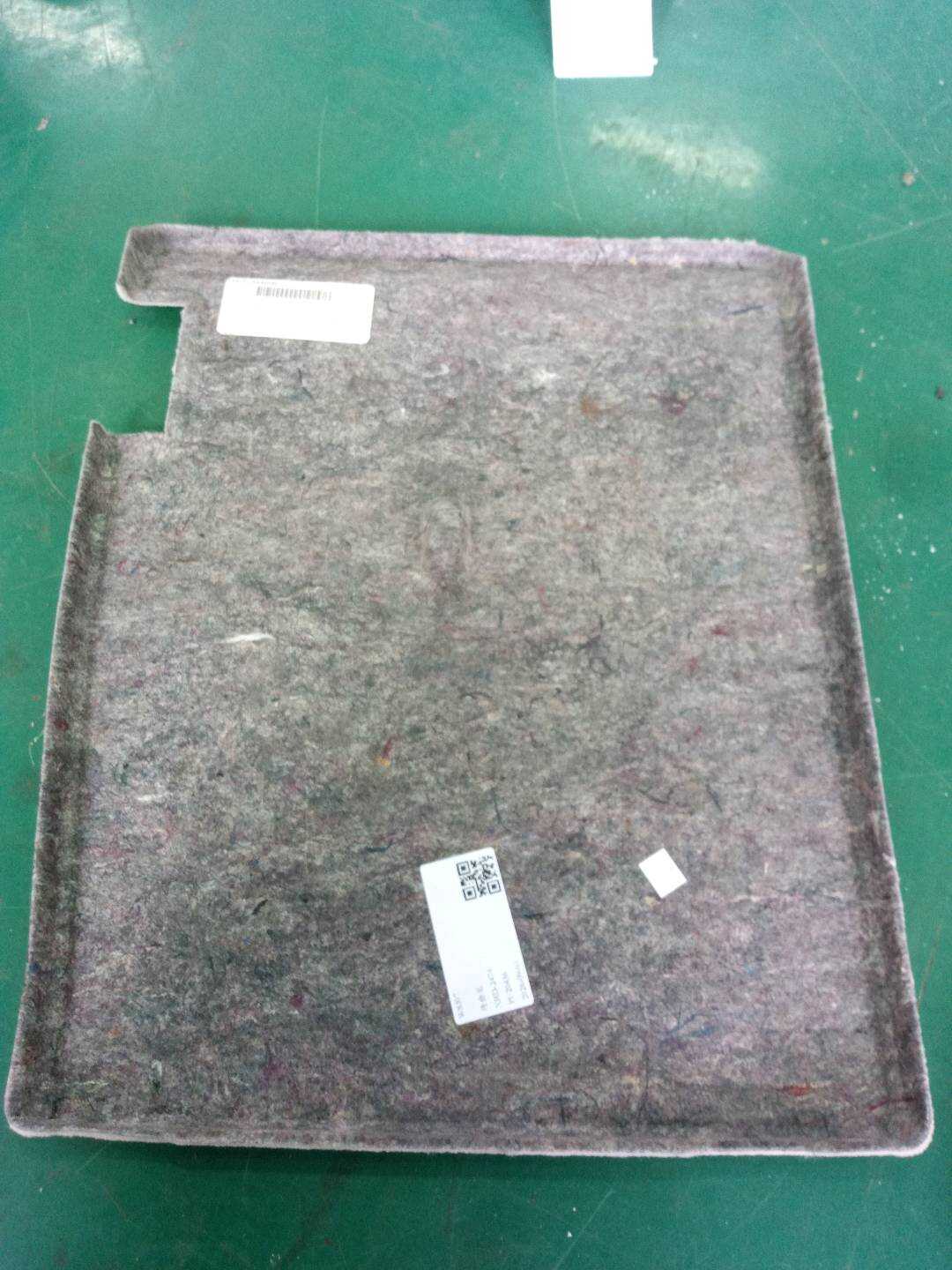 52207353654 后座椅靠背护板（右）