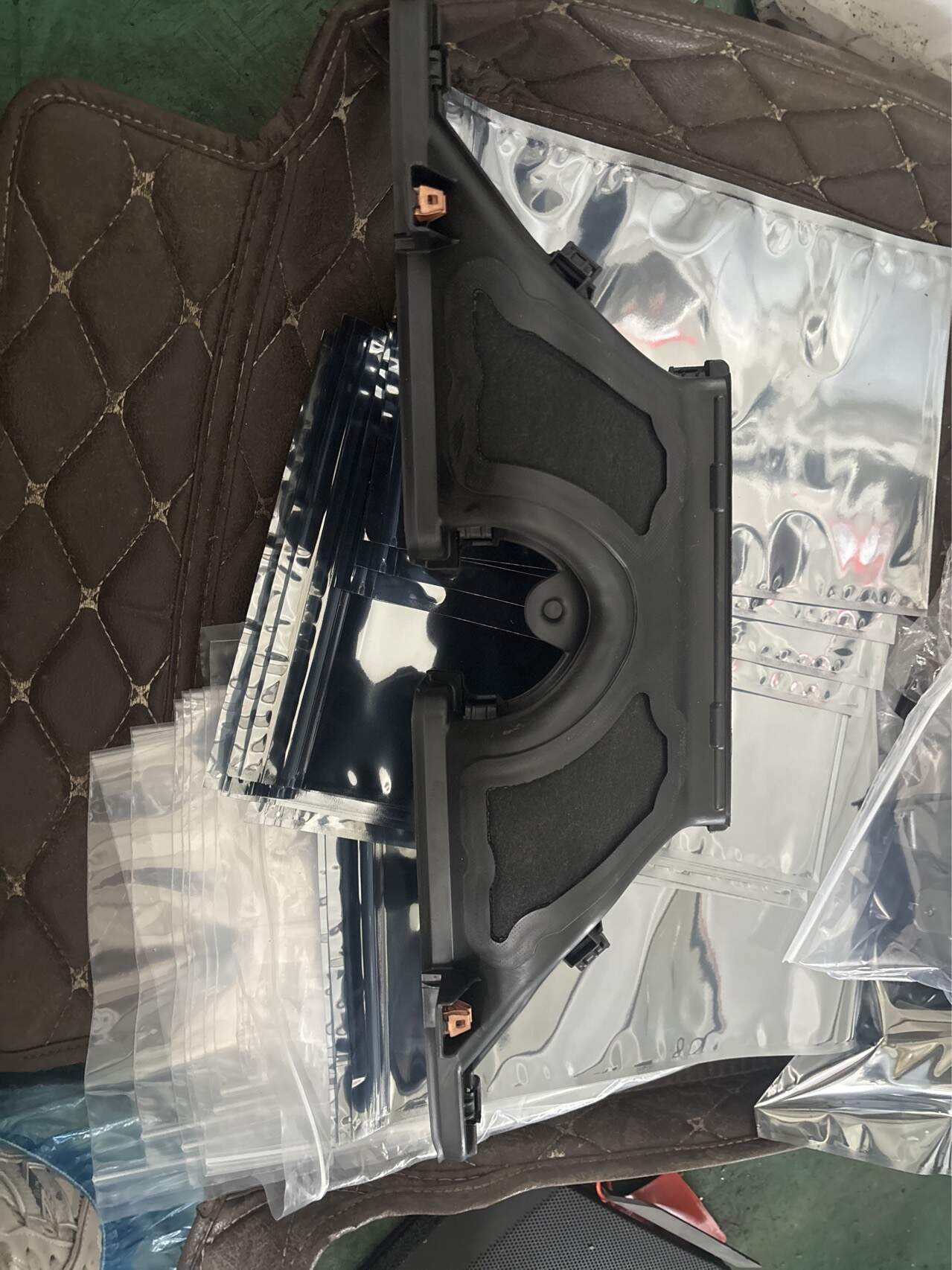85634815 Dashboard Defrost Duct, Center
