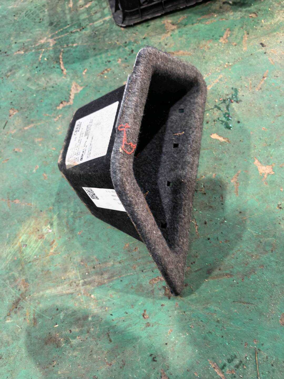 8E5864131 Storage Box