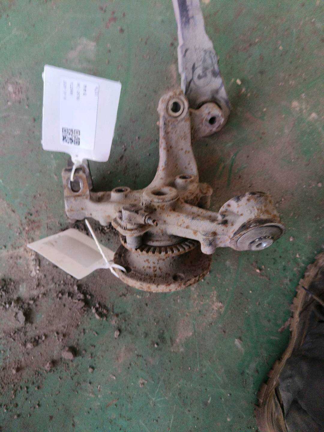 8E0505432AF Rear Steering Knuckle, Right