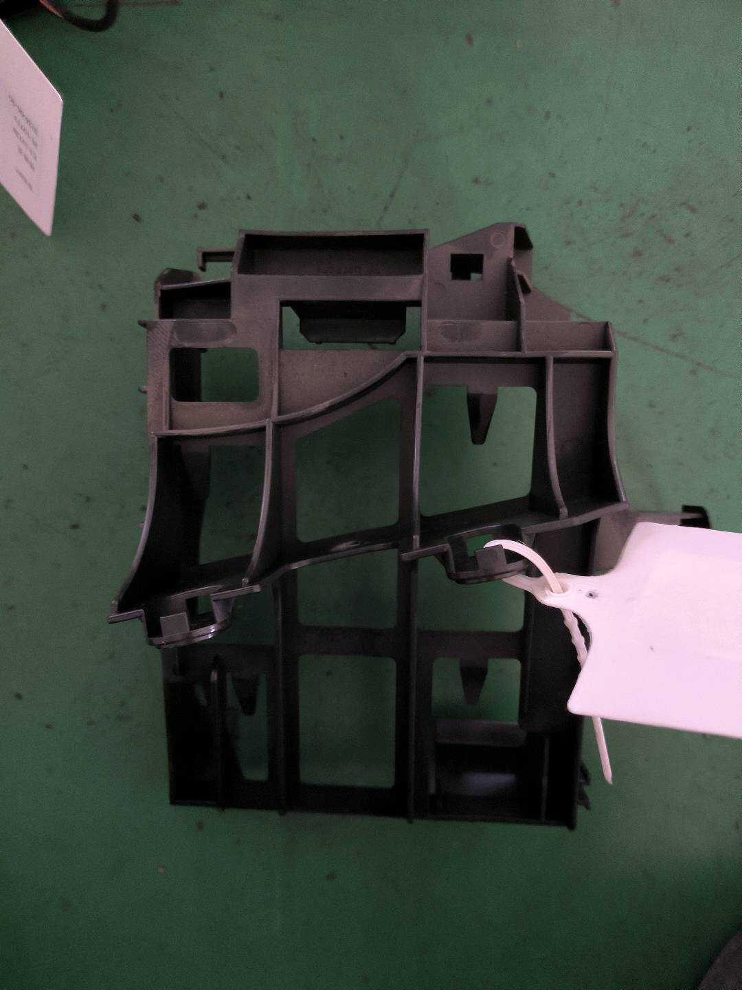 8R0907461A 车身控制模块托架