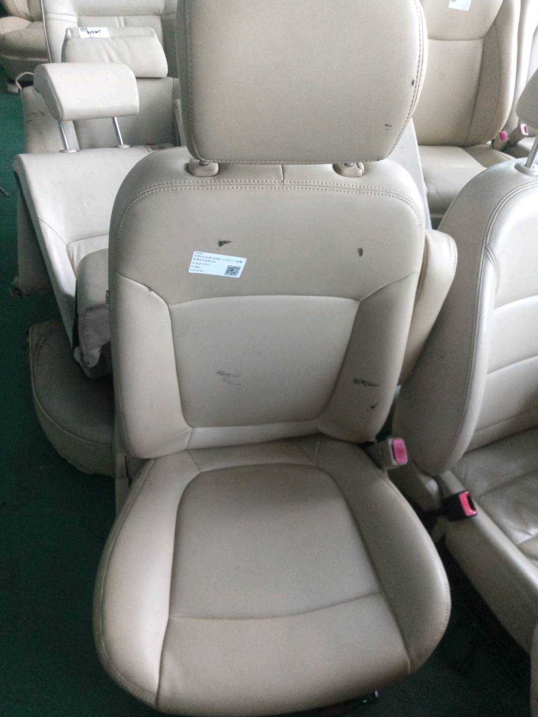 9046646 副驾驶员座椅总成