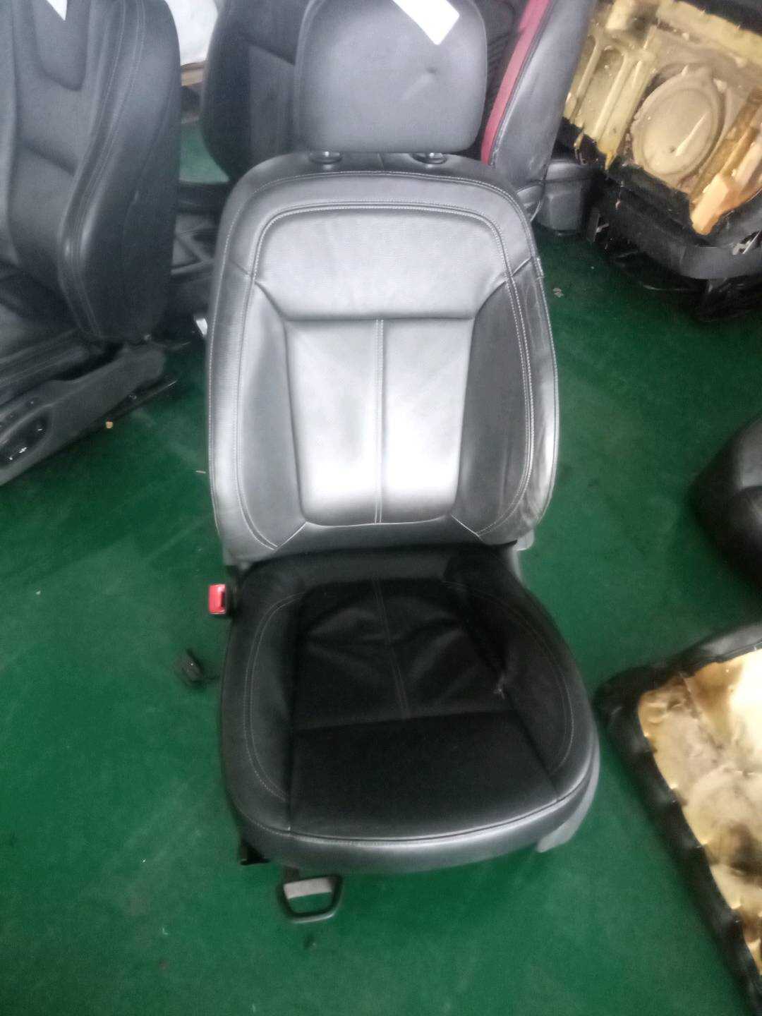 9058774 Driver Seat Assembly
