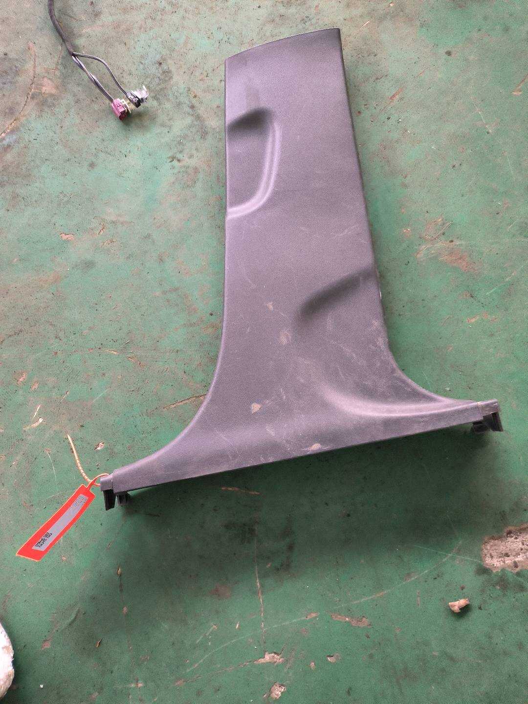 26677678 B柱内衬(右下)