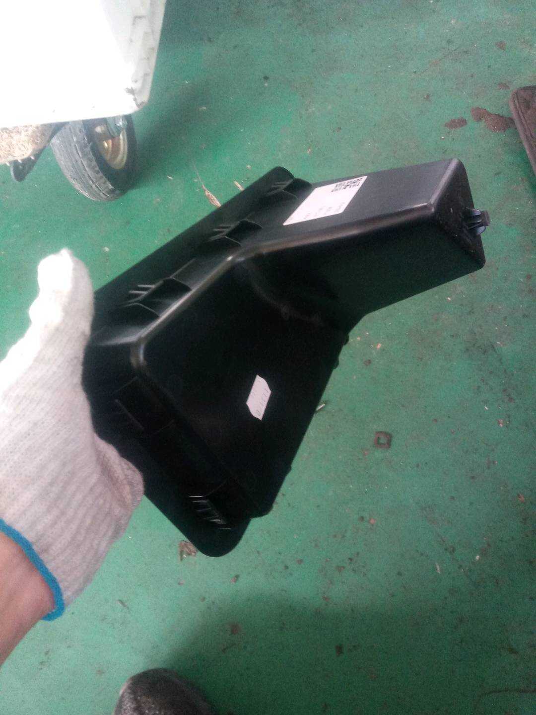 51477276506 行李箱地板储物箱(右)
