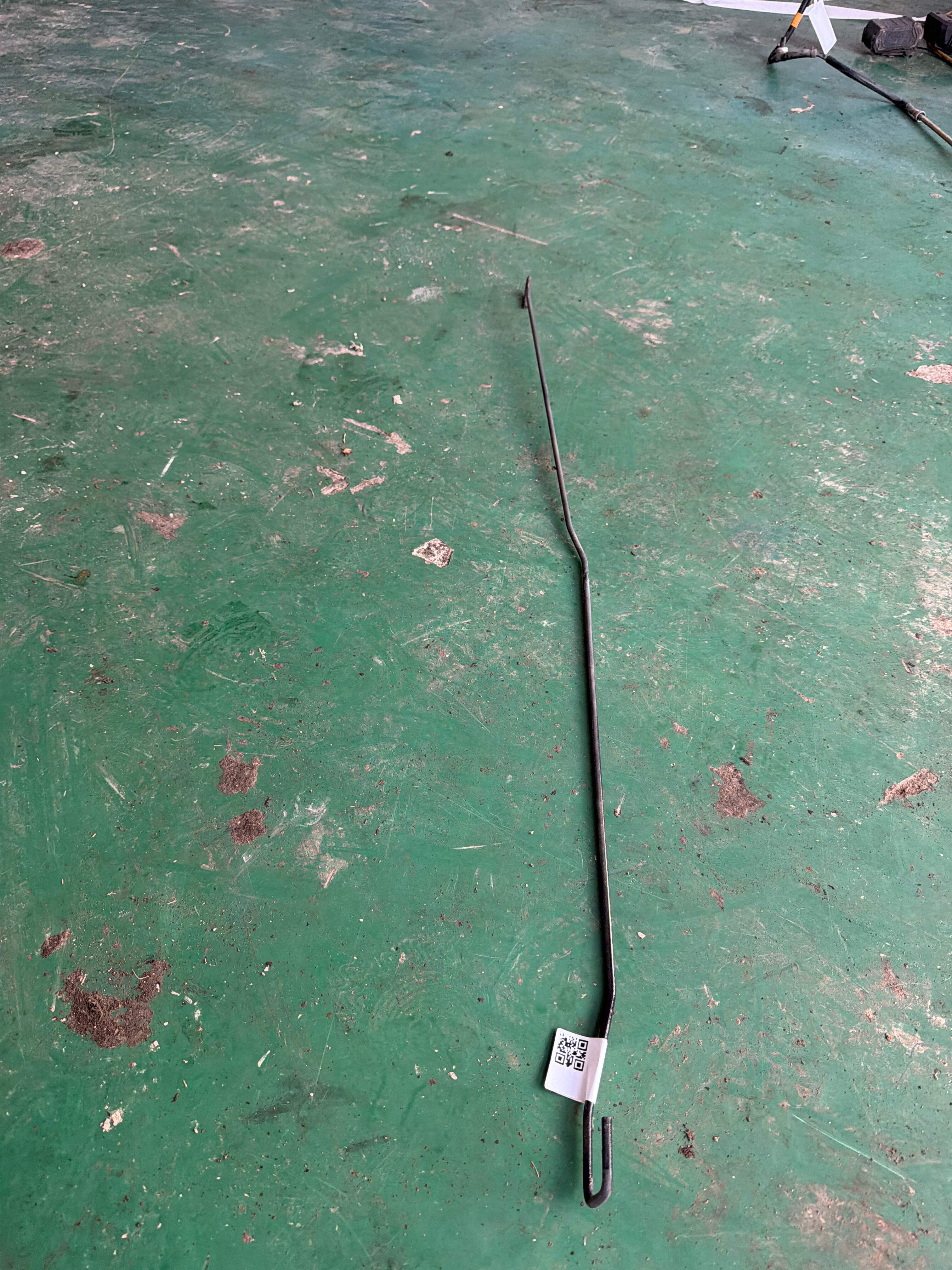 74871TL0G00 尾盖扭力杆（右）