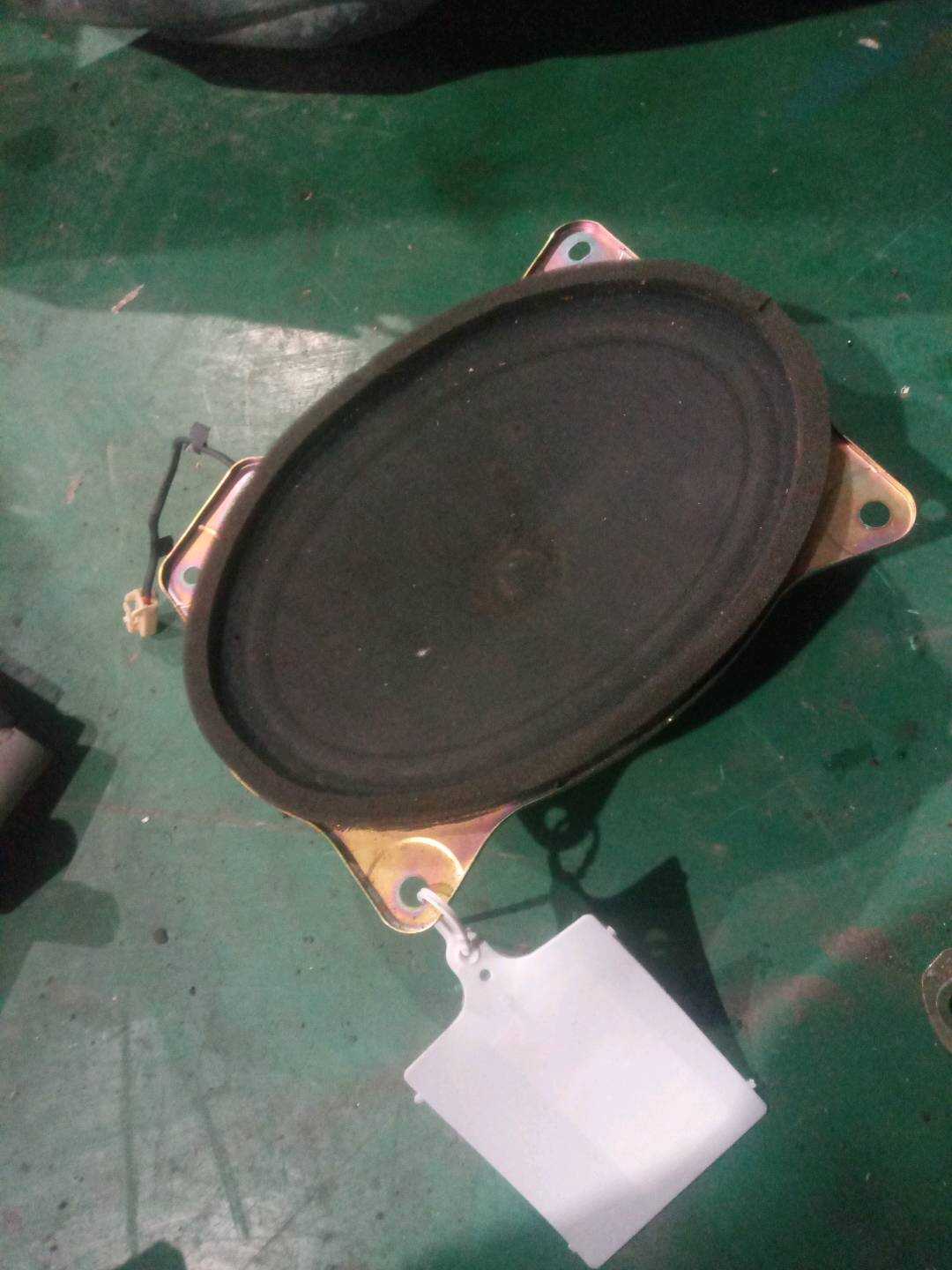 86160AA340 后窗台饰板扬声器(右)
