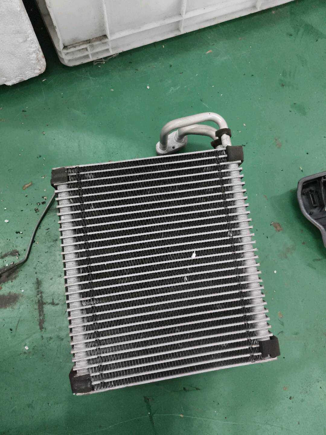 90767014 Evaporator Core, Front